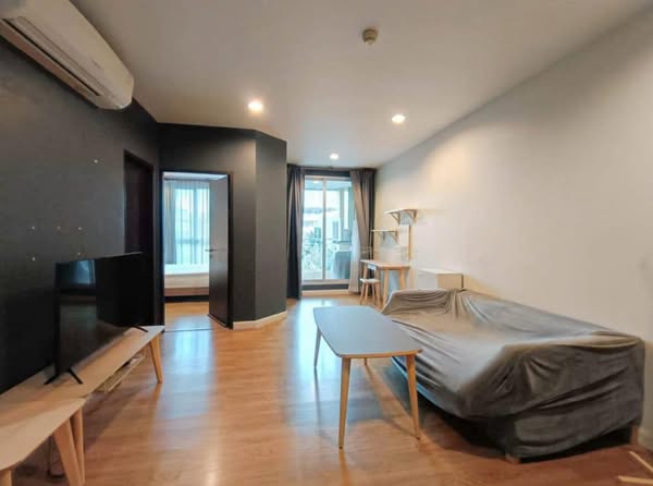 bedroom of The Address Sukhumvit 42