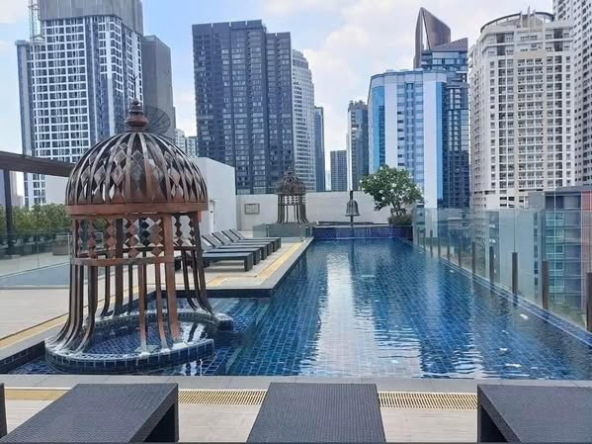 pool of The Address Sukhumvit 61 ดิ แอดเดรส สุขุมวิท 61