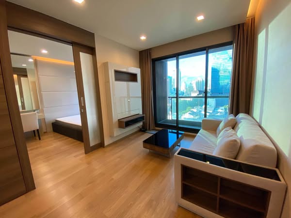 bedroom and room interior of The Bangkok Sathorn
