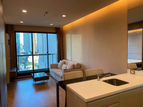 room interior of The Bangkok Sathorn