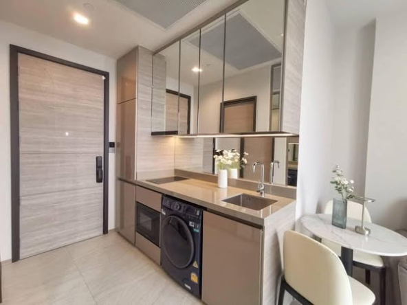 room interior of The Crest Park Residences