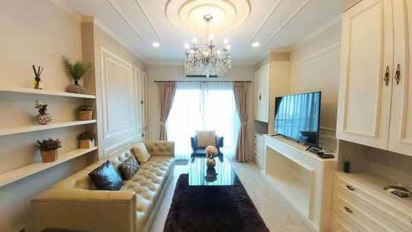 living room of The Crest Sukhumvit 34