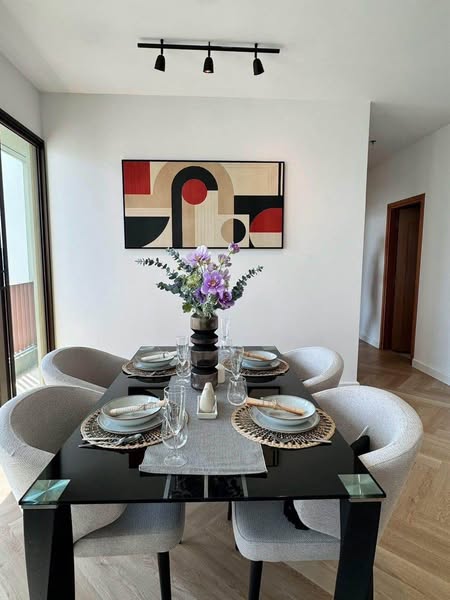 room interior of The Emporio Place