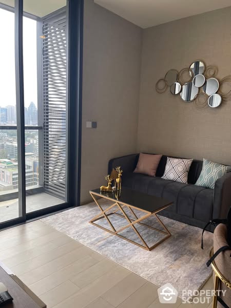 living room and room interior of THE EXTRO Phayathai-Rangnam