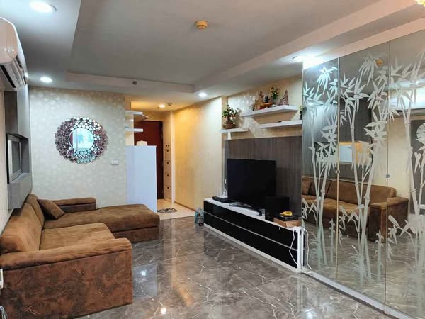 living room and room interior of THE LINE Phahonyothin Park