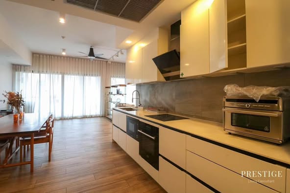 kitchen of The Lofts Asoke