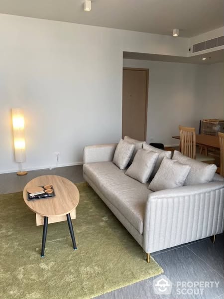 living room of The Lofts Silom by Raimon Land