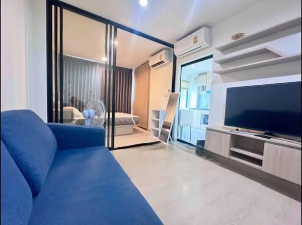 bedroom and room interior of The Niche Mono Sukhumvit 50
