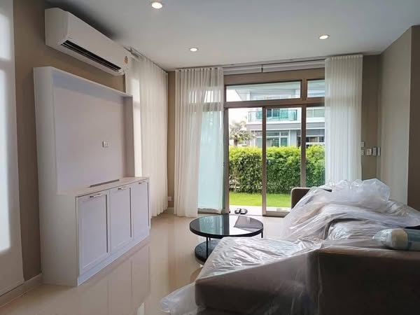 room interior of The Palm Krungthepkreetha - Wongwaen