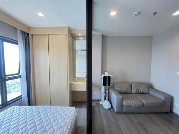 bedroom and room interior of The Politan Aqua