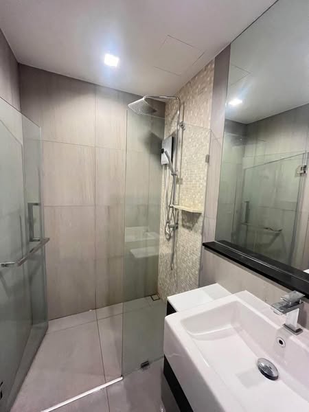 room interior of The Politan Aqua