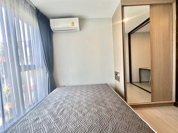 bedroom of The Privacy S101