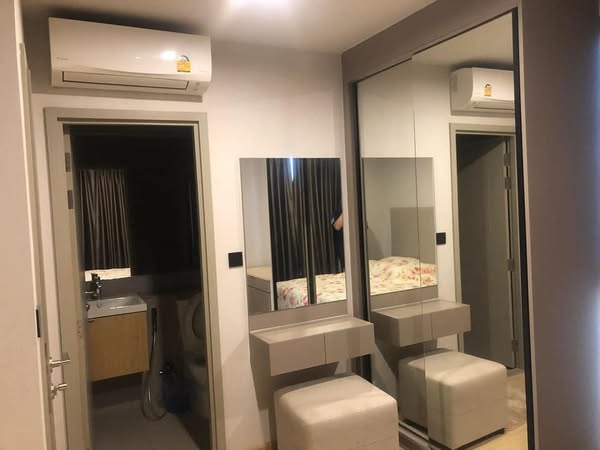 bedroom and room interior of The Privacy Tha Phra Interchange