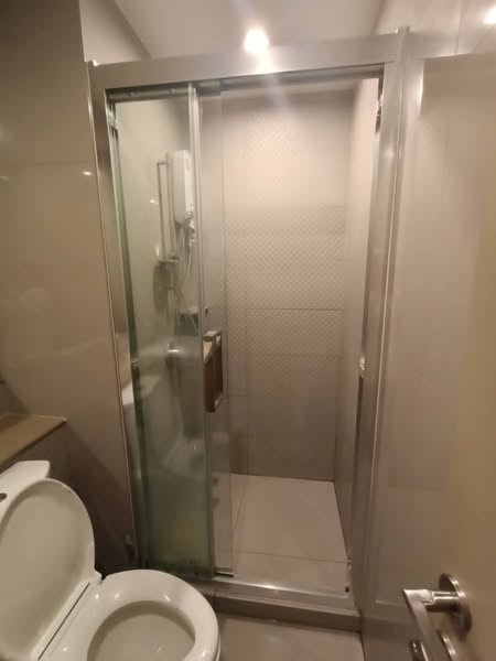room interior of The Privacy Tha Phra Interchange