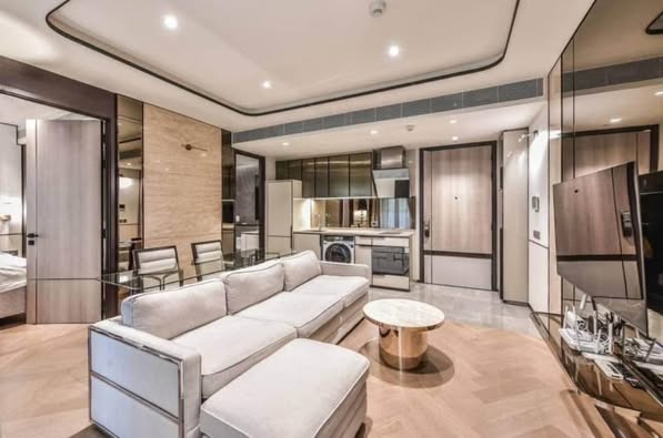 living room and kitchen of The Reserve Sukhumvit 61