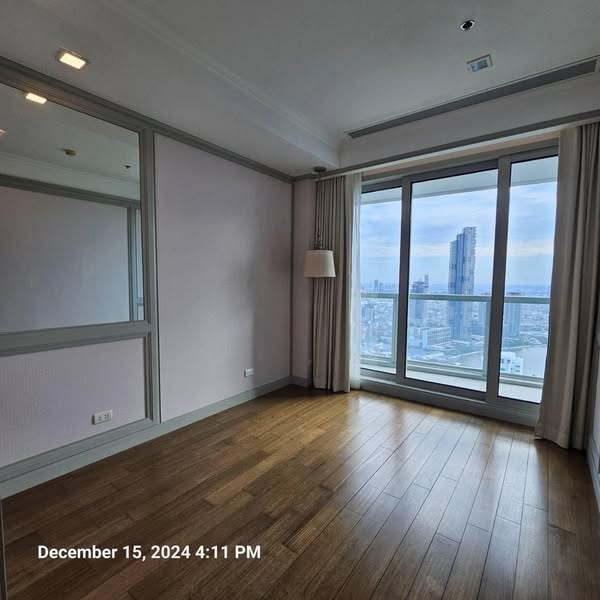 bedroom of The River Condominium