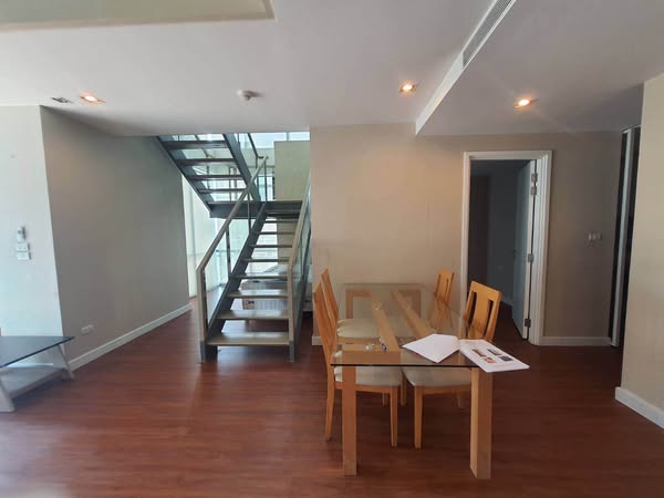 The Room Sukhumvit 21