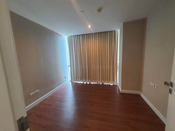 The Room Sukhumvit 21