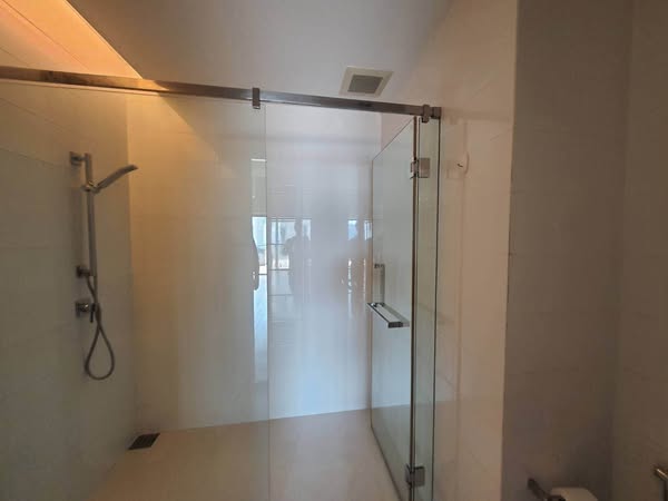 room interior of The Room Sukhumvit 21