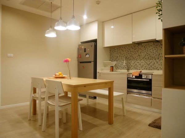room interior of The Room Sukhumvit 21