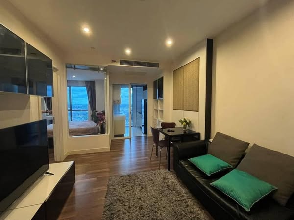 living room and room interior of The Room Sukhumvit 62