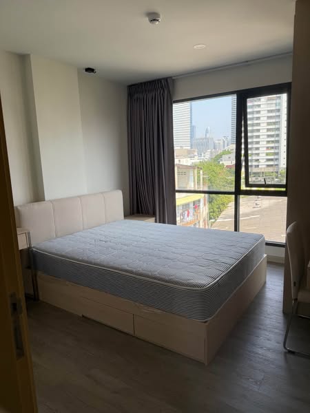bedroom of The SHADE Sathon 1 (เดอะเชดด์ สาทร 1)