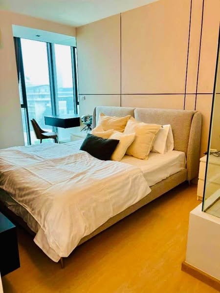 bedroom of Via 49