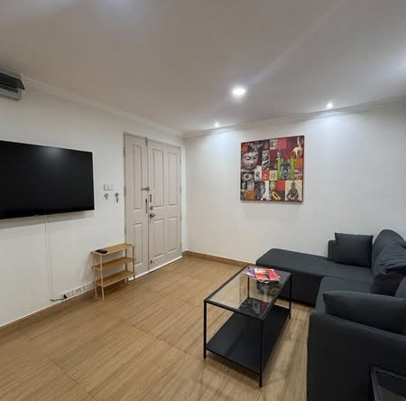 living room of Waterford Park Rama 4