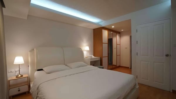 bedroom of Waterford Sukhumvit 50