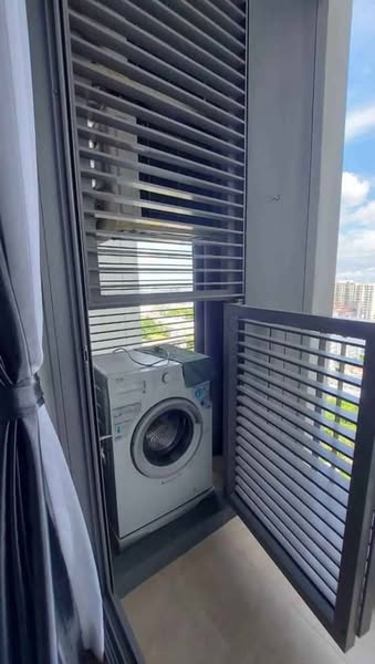 room interior of Whizdom Connect Sukhumvit