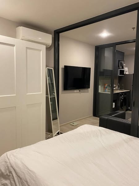bedroom and room interior of XT HUAIKHWANG