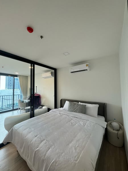bedroom of XT Phayathai