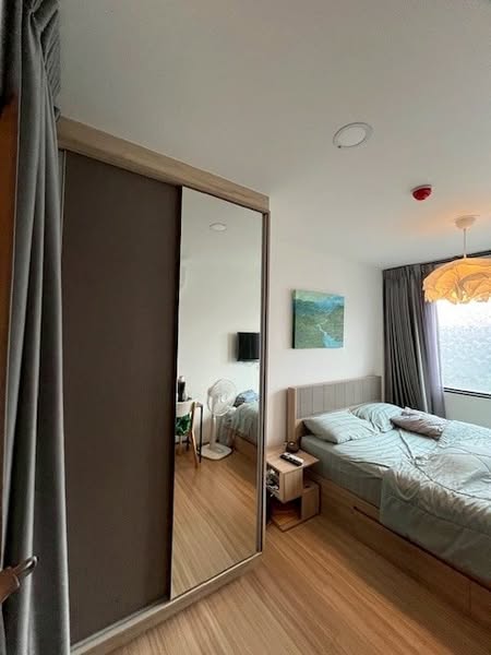 bedroom and room interior of Chewathai Hallmark Ladprao – Chokchai 4