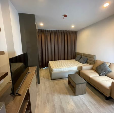 bedroom and living room and room interior of Ideo Mobi Charan Interchange Condominium