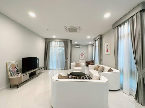 living room and bedroom of Nantawan Rama 9 - New Krungthepkreetha