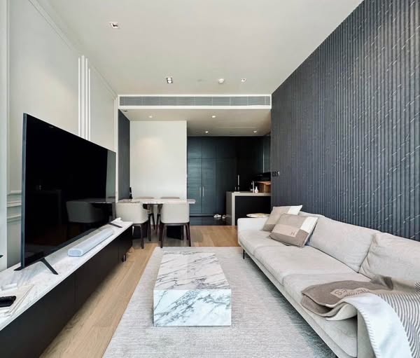 living room of 28 Chidlom