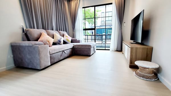 bedroom and living room of Anasiri Ramkhamhaeng