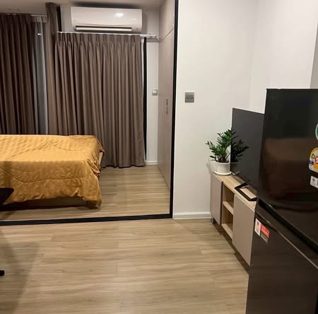 bedroom and room interior of Atmoz รัชดา-ห้วยขวาง คอนโด