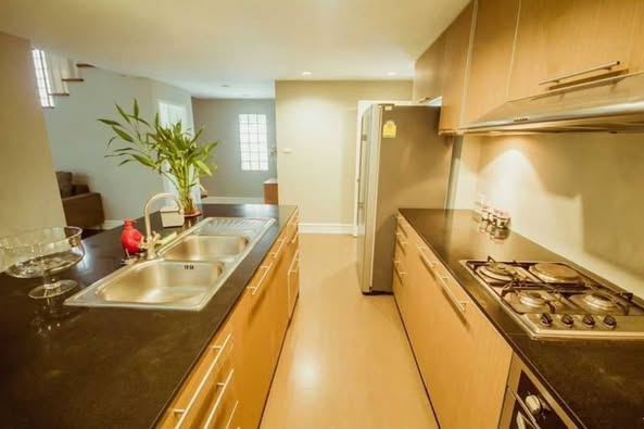 kitchen of Baan Jantra Palce