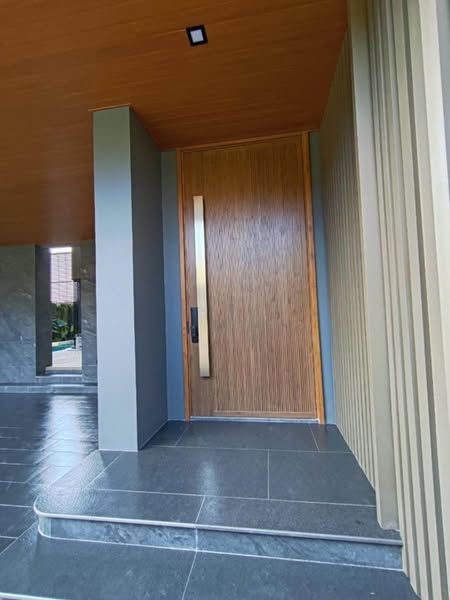 room interior of BuGaan Rama 9 - Meng Jai