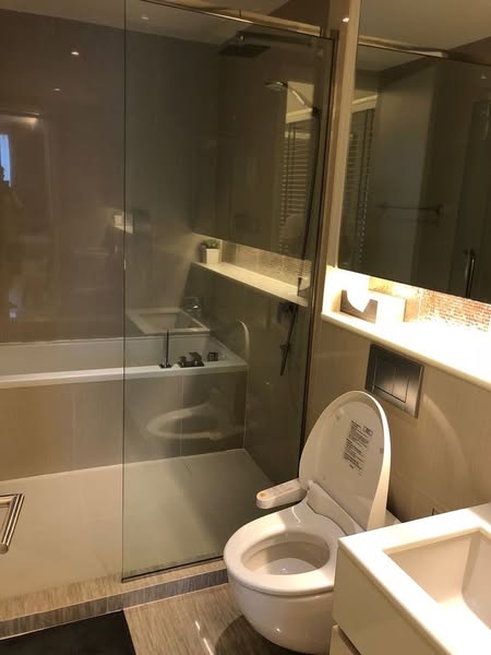 room interior and bathroom of H Sukhumvit 43 Condominium
