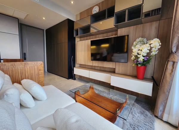 bedroom of HYDE Heritage Thonglor, Sukhumvit 59 main road