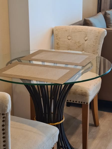 room interior of Ideo Mobi Charan Interchange Condominium