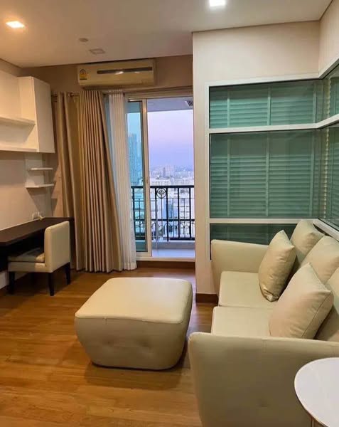 bedroom and living room of IVY THONGLOR