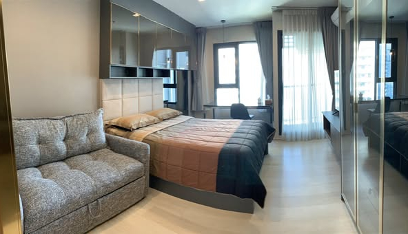 bedroom of Life One Wireless