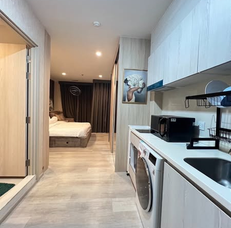 bedroom of Life One Wireless