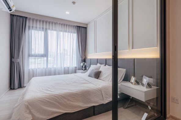 bedroom of Life One Wireless