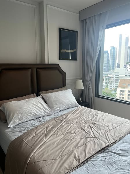 bedroom of Life One Wireless