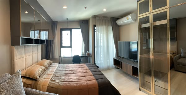 bedroom of Life One Wireless