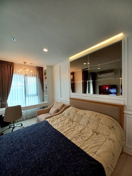 bedroom of Life One Wireless